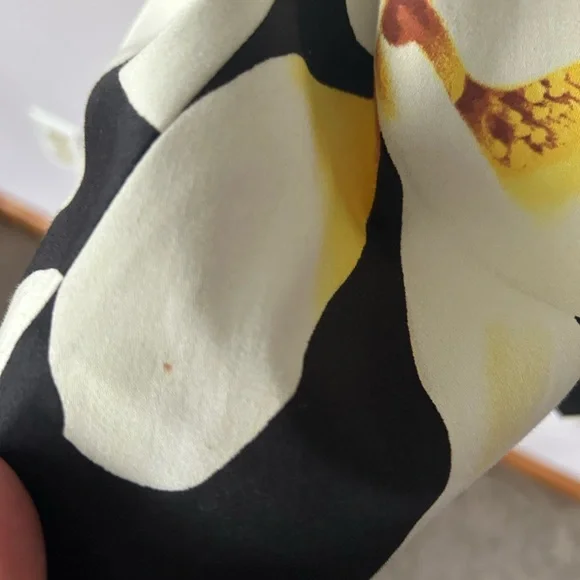 Alice + Olivia Kourtney Box Pleat Dress, Blooming Magnolia Print/Black, Size 6 - Picture 9 of 9